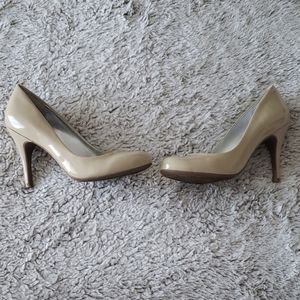 Jessica Simpson high heels